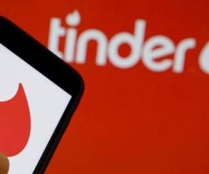 Los usuarios de Tinder que no se sientan seguros durante una cita en Estados Unidos podrán alertar a los servicios de emergencia directamente desde la aplicación de citas, anunció el jueves la compañía.