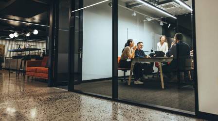<i>La operación se enmarca en los programas de intermediación financiera del BCIE, orientados a ampliar el acceso al financiamiento mediante alianzas con instituciones financieras. Foto de jacoblund / Getty Images/iStockphoto</i>