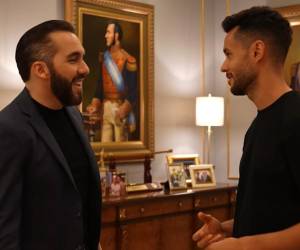 <i>El presidente de El Salvador brindó una entrevista al youtuber español David Cánovas Martínez, conocido como 'The Grefg'. FOTO TOMADA DE SU VIDEO EN YOUTUBE</i>