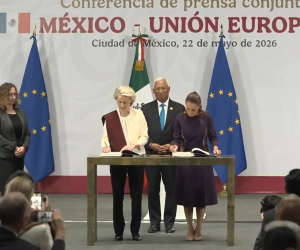 <i>La presidenta de México, Claudia Sheinbaum, y la presidenta de la Comisión Europea, Ursula von der Leyen, encabezaron la firma del Acuerdo Global Modernizado, acompañadas por el presidente del Consejo Europeo, António Costa, en calidad de testigo. Foto de cortesía</i>
