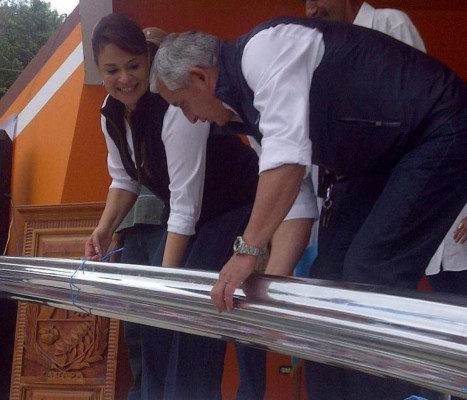 Guatemala: renuncia Baldetti y Otto Pérez asegura es 'por decisión propia'