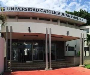 Cancelan y confiscan dos universidades en Nicaragua