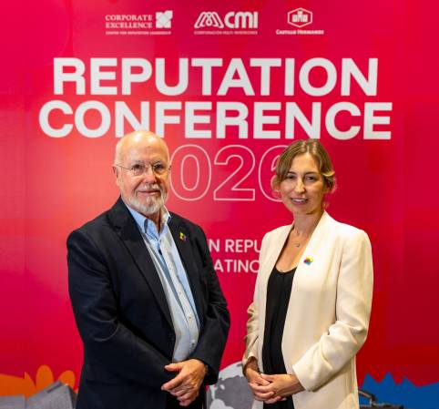 Ángel Alloza (CEO de Corporate Excellence) y Clara Fontán (Directora de Inteligencia y Operaciones en Corporate Excellence). (Foto: Cortesía)