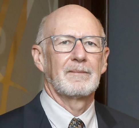 <i>El empresario Henry Yarhi demostró que una multinacional también puede construirse desde El Salvador, cliente por cliente, planta por planta y adquisición tras adquisición. (Foto:Archivo) </i>