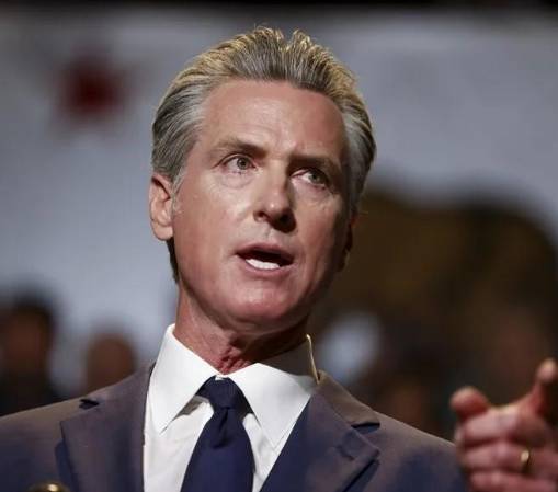<i><b>California hará lo que puede hacer, pero la nación tiene que entrar al juego, Washington D.C. tiene que hacer su trabajo, dijo Newsom</b></i><i> (Foto: EFE)</i>
