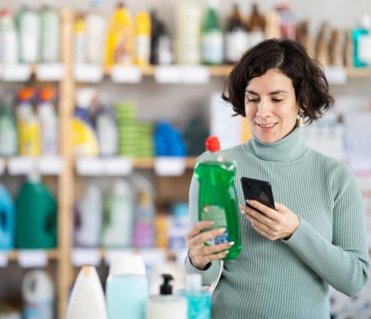 Un mercado que se fragmenta exige comprenderlo antes que los competidores. Las marcas que consigan ser económicas donde el hogar necesita ahorrar y valiosas donde todavía está dispuesto a pagar podrán encontrar crecimiento. (Foto: Shutterstock)