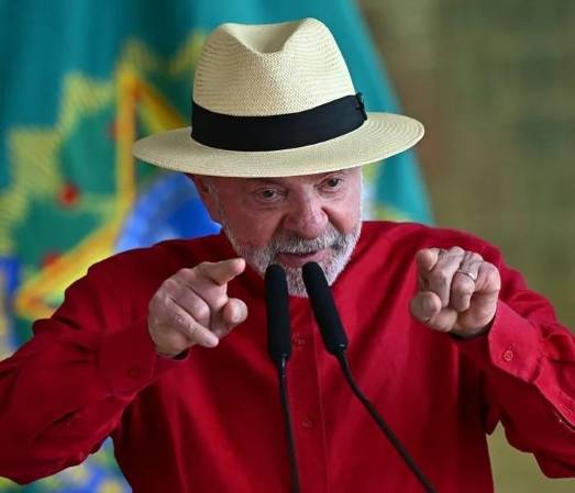 <i>Lula intentó establecer una línea de defensa institucional. Dijo estar “muy decepcionado” respecto de su hijo y un estrecho colaborador, acusados de hechos de corrupción. (Foto: EFE)</i>