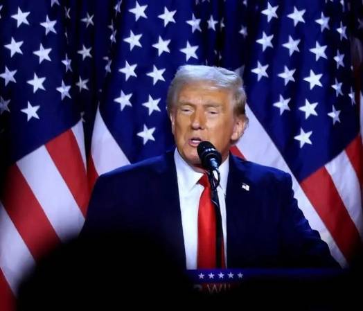 <i>Trump dijo en una rueda de prensa en Carolina del Norte que la eventual integración de Canadá a la UE sería un acto hostil y aseguró que impondría serios aranceles para frenar a Europa. EFE/EPA/Cristobal Herrera-Ulashkevich</i>
