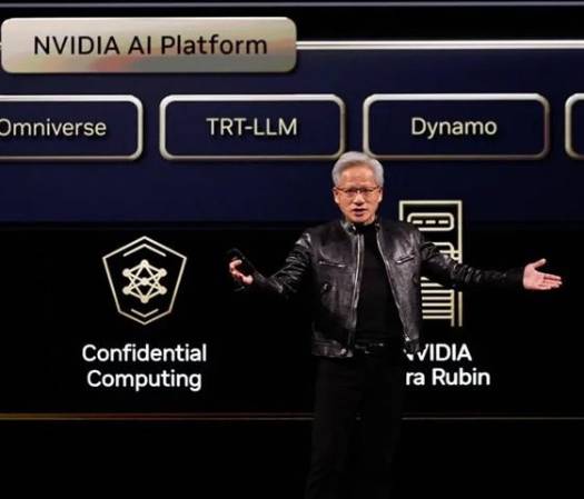 <b>Hemos optimizado todo para que este ordenador pueda, literalmente, ejecutar todo lo que el mundo ha creado hasta ahora... más (la IA) agente, aseveró Jensen Huang. (Foto: EFE)</b>