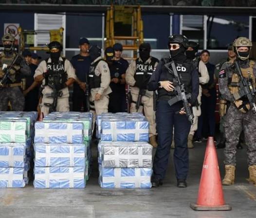 Según datos de Naciones Unidas, en 2024 la producción de cocaína superó por primera vez las <b>4.000 toneladas</b> y siguió creciendo. (Foto: EFE)