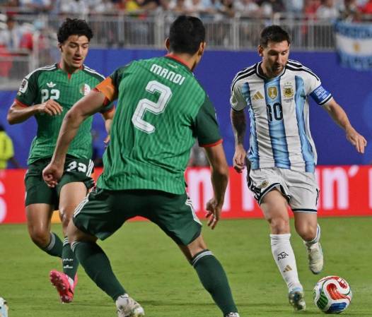 <b>A punto de cumplir 39 años</b> (lo hará el 24 de junio), el ’10’ con su exhibición en el estadio de <b>Kansas City,</b> participó en el sexto mundial de su carrera. (Foto: EFE)