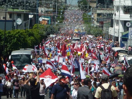 Costa Rica: marcharán hoy empleados públicos