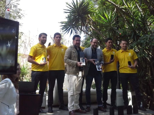 Empresa guatemalteca lanza el smartphone Lucas