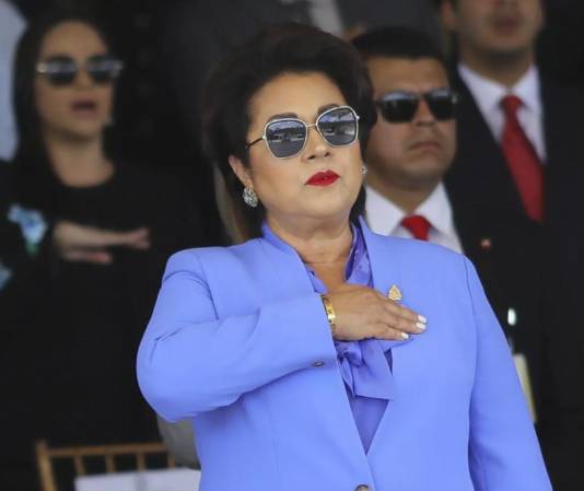 Tras ser sometido a juicio político, el fiscal general fue destituido y lo mismo iba a ocurrir con la presidente de la Corte Suprema de Justicia, pero decidió renunciar. (Foto: EFE)