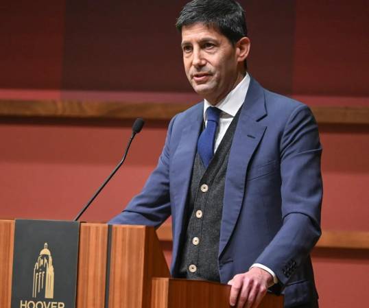 Más que la decisión inmediata, el foco estará en el mensaje de Kevin Warsh y en lo que anticipe sobre el futuro de la política monetaria. (Foto: Archivo)