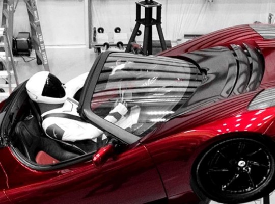 SpaceX listo para lanzar el cohete más poderoso del mundo