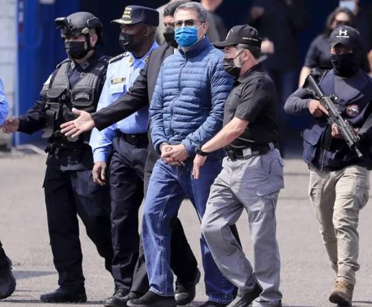 El ex presidente hondureño se libró de 45 años de cárcel. (Foto: Archivo)