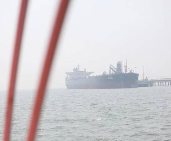 El incidente contra el barco de bandera panameña se produjo después de que Trump prorrogara indefinidamente el alto el fuego con Irán, que expiraba este miércoles. (FOTO: EFE)