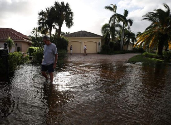 'Irma' se degrada a tormenta tropical mientras cruza Florida