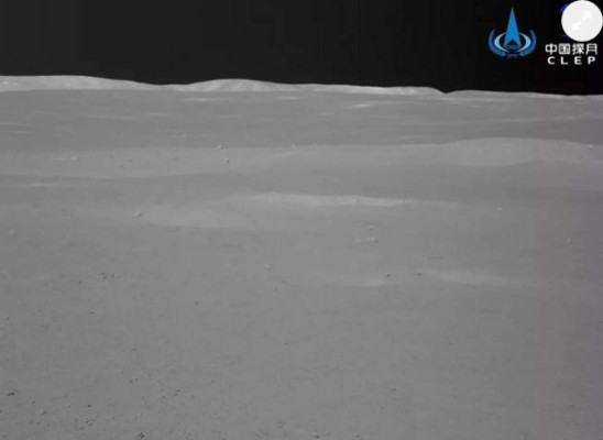 Nuevas imágenes del rover chino desde la cara oculta de la Luna