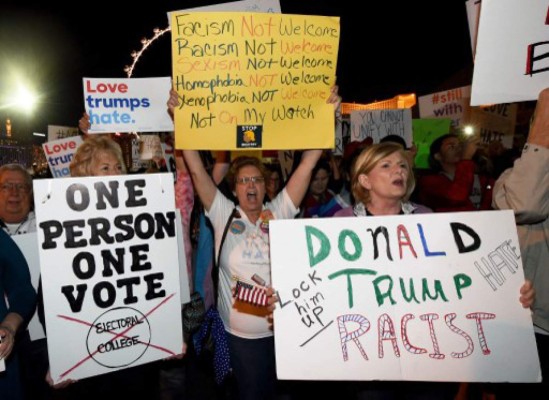 Trump promete deportación inmediata de hasta tres millones de inmigrantes