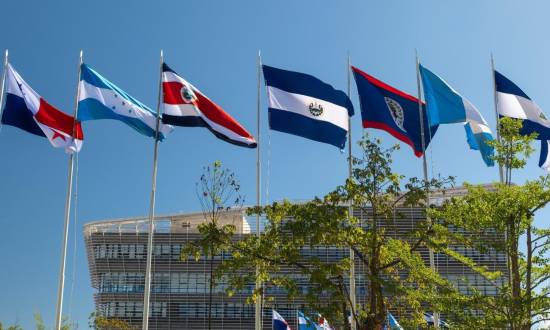Mapa del Riesgo País en Centroamérica: quiénes pagan menos y cuáles mejoraron 