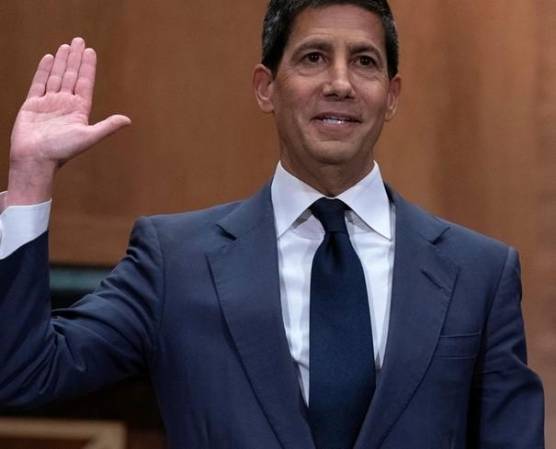 El ciclo de Warsh llega signado por inflación en ascenso, presión de Donald Trump por tasas más bajas y dudas sobre la independencia del banco central. (Foto AP)