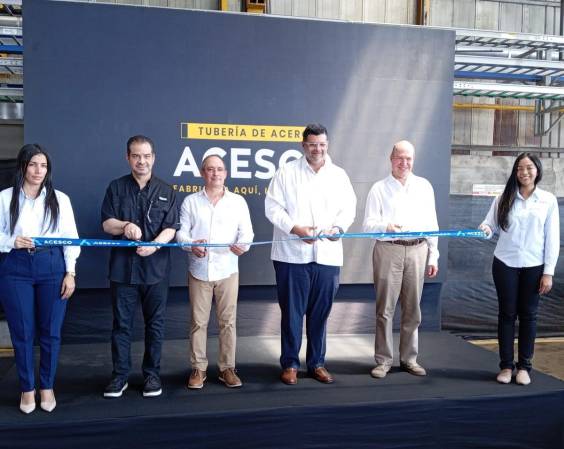 <i>Durante el acto inaugural, el viceministro de Comercio, Omar Torres de León, resaltó que esta nueva línea representa una decisión empresarial de invertir, producir y agregar valor en Panamá. Foto de cortesía</i>