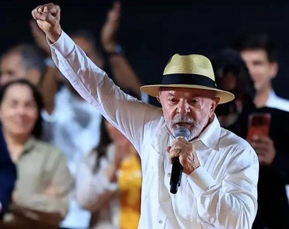 <b>En Brasil no aceptamos que nadie meta la nariz donde no lo llaman, avisó Lula. (Foto: EFE)</b>