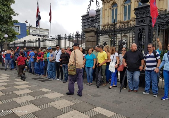 Costa Rica: Indignación por intento de agresión al presidente Alvarado