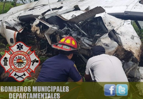 Guatemala: Dos muertos al desplomarse avioneta en Quezaltenango