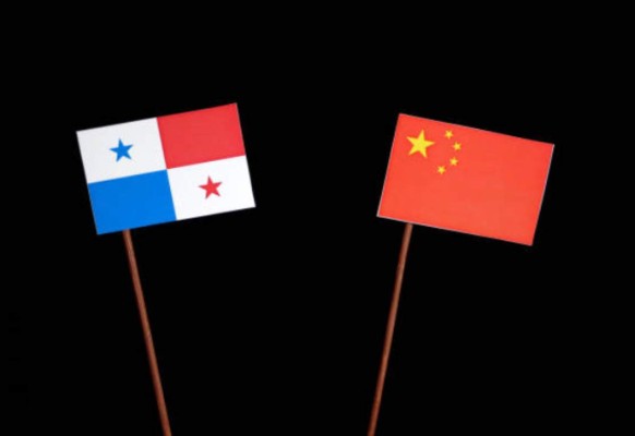 Panamá suspende visas restringidas para ciudadanos chinos