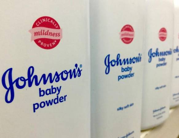 Johnson &amp; Johnson ofrece US$ 8.900 millones para cerrar demandas por talco cancerígeno