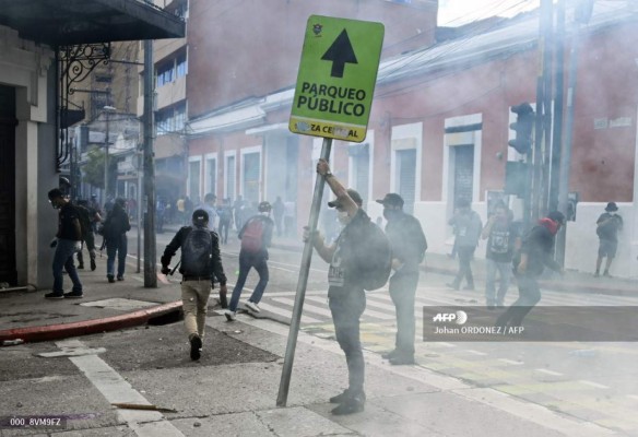 Guatemala sumida en nueva ola de protestas antigubernamentales