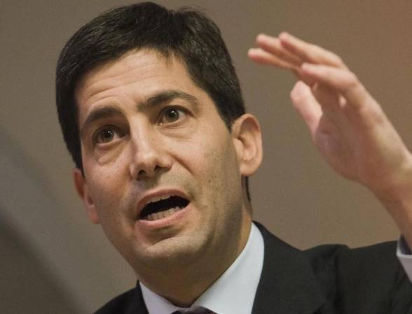 <i>El presidente de la FED, Kevin Warsh, ha señalado que no tolerará una pérdida de control sobre la inflación y considera que las condiciones financieras no son suficientemente restrictivas. (Foto:EFE)</i>