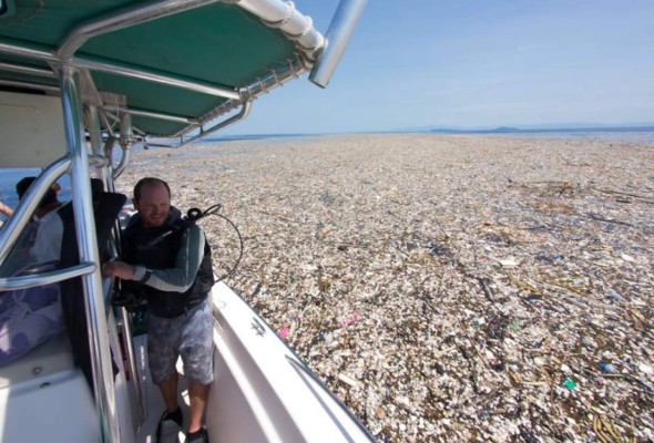 Guatemala busca frenar 'isla de basura' en el Caribe