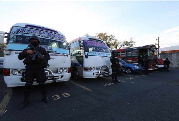 Elecciones El Salvador: Entre el desencanto, la renovación y debates pendientes