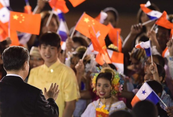 Xi Jinping visita a Panamá y se prepara para firmar acuerdos