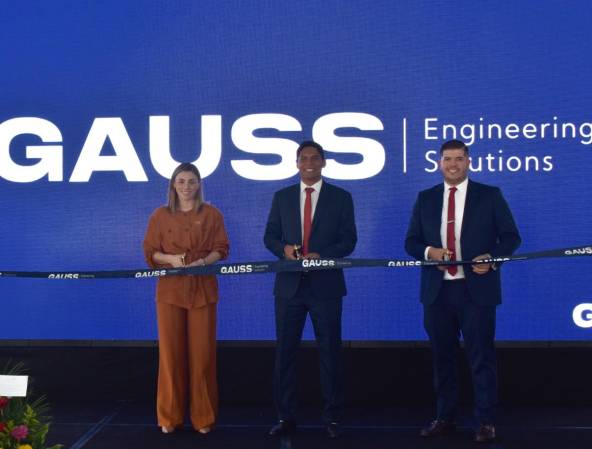 Las nuevas instalaciones abarcan una extensión de 1.500 metros cuadrados y albergan un cuarto limpio certificado de 800 metros cuadrados, diseñado con una capacidad operativa para albergar hasta 200 personas. FOTO CORTESÍA