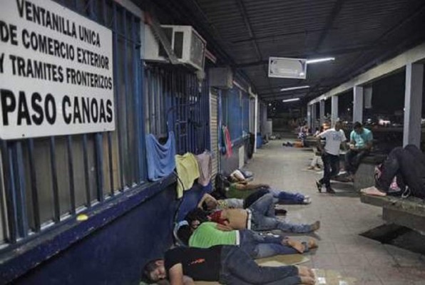 Panamá acuerda con México traslado aéreo de migrantes cubanos