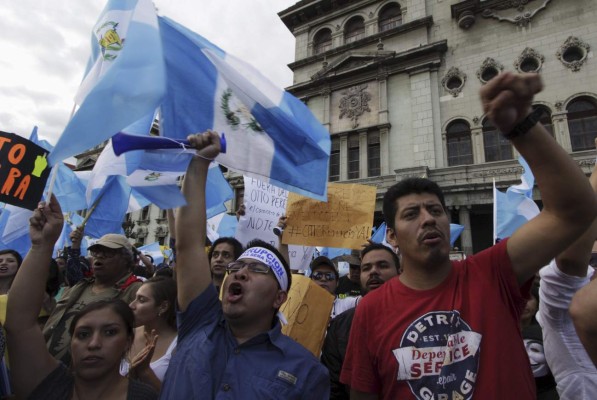 Guatemala: Otto Pérez a antejuicio. La pelota está en el Congreso