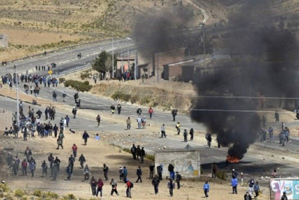 Mineros en conflicto secuestran y asesinan a un viceministro de Bolivia
