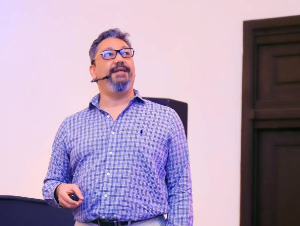 <i>Jorge Frech, Managing Director Kantar Mercaplan, brindó una ponencia enfocada en la importancia de la sostenibilidad en el evento TOM 2024 en Honduras. FOTO GRUPO OPSA</i>