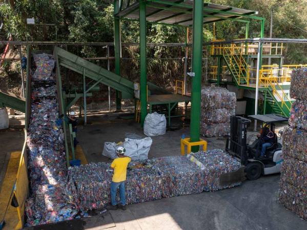 Castillo Hermanos es una empresa pionera en reciclaje en CA.