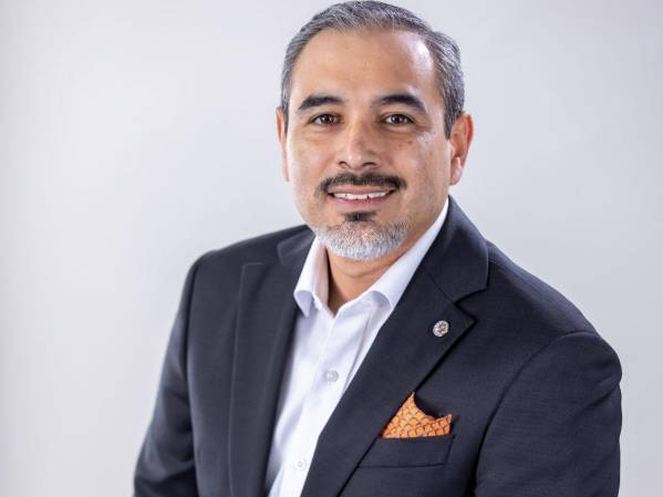 Daniel Aguilar, Gerente de Seguros Bantrab.