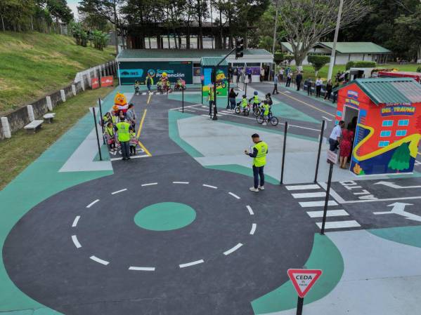 El INS ha entendido que comunicar seguros a jóvenes no es hablar de riesgos, sino de proyectos de vida. Por eso ha fortalecido su presencia digital, generando contenido educativo y desarrollando propuestas más simples y accesibles.