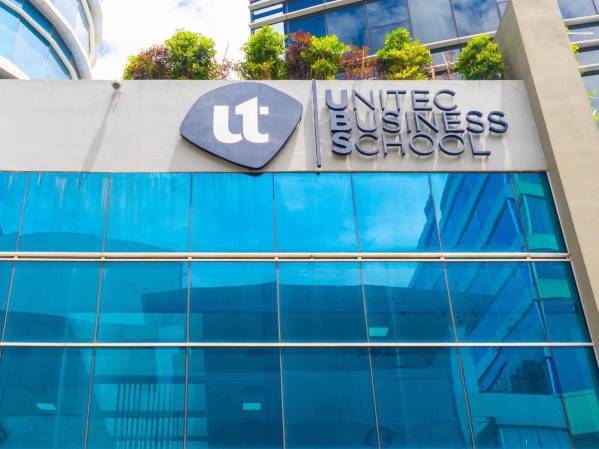 UNITEC Business School ha desarrollado un modelo flexible que permite compatibilizar la formación académica con las responsabilidades laborales.