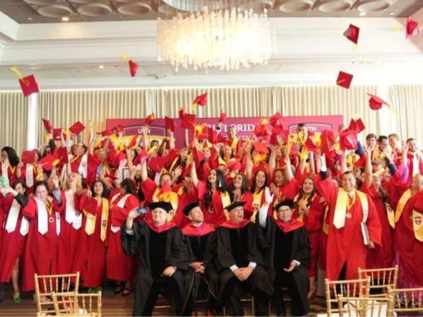 UTH Florida University obtiene acreditación en Estados Unidos y consolida su posicionamiento global