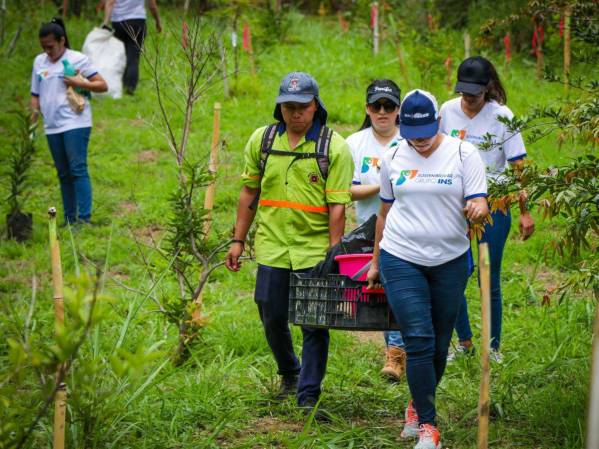 El INS: 99 años asegurando el futuro de Costa Rica