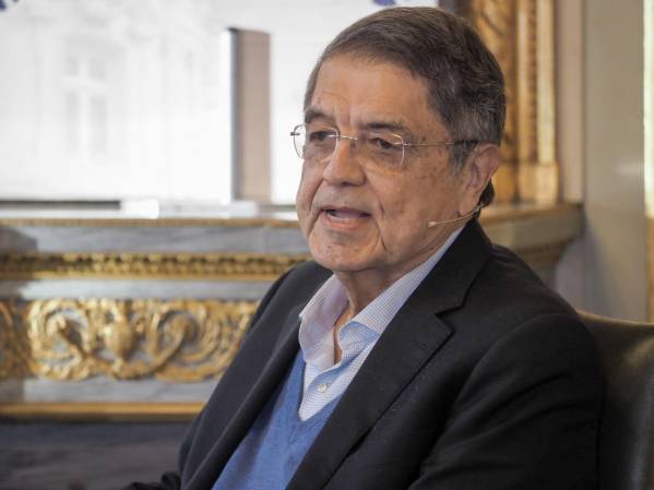 <i>El escritor nicaragüense Sergio Ramírez, exiliado en España, y el escritor mexicano Juan Villoro abren el festival 'Centroamérica Cuenta' con 'La palabra contra la impunidad'. Foto de EFE</i>